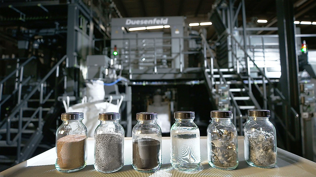 Output fractions of the mechanical recycling process